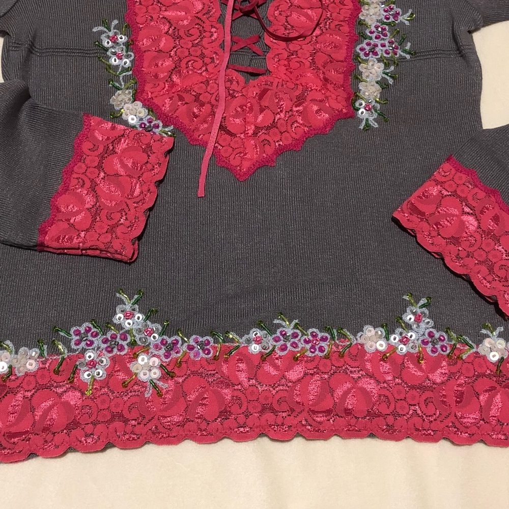Embroidered Sweater - Picture 3 of 4